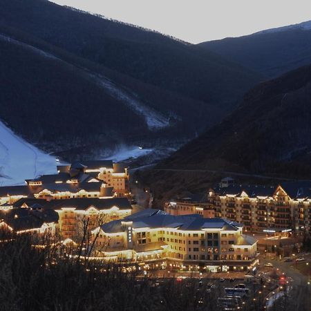 Ski And Suites At Thaiwoo Resort 逅雪套房民宿 Csungli Kültér fotó